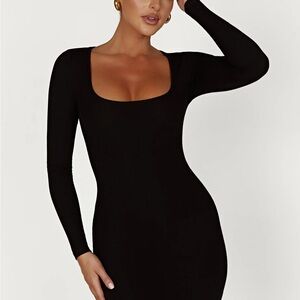 Meshki Sierra Scoop Neck Long Sleeve Midi Dress in Black